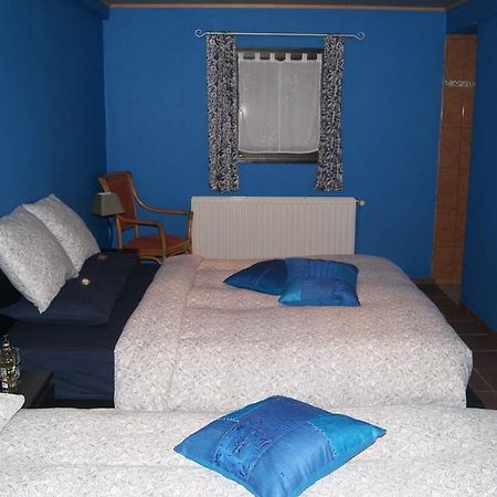 Fleurs-Sauvages Bed and Breakfast Hebronval Rum bild