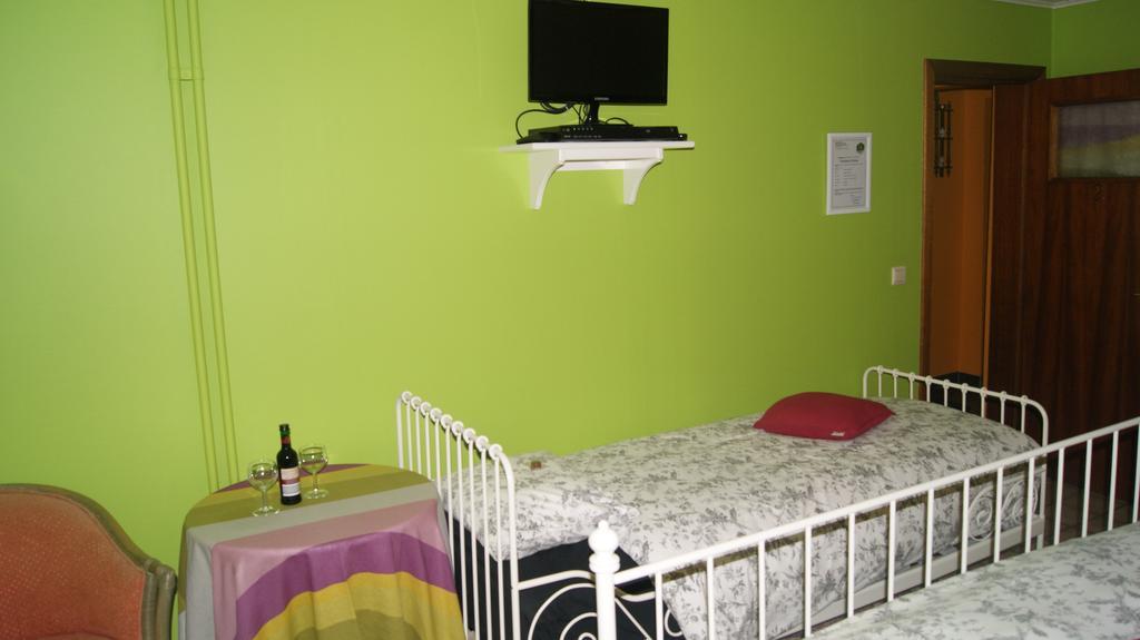 Fleurs-Sauvages Bed and Breakfast Hebronval Rum bild