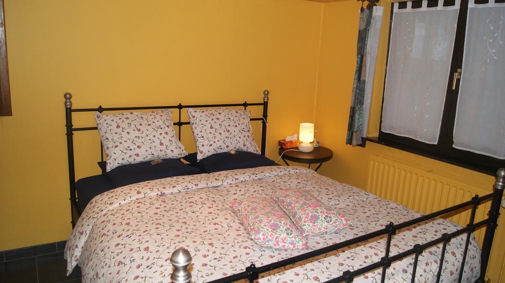 Fleurs-Sauvages Bed and Breakfast Hebronval Rum bild