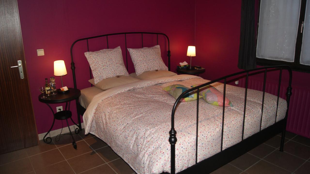 Fleurs-Sauvages Bed and Breakfast Hebronval Rum bild